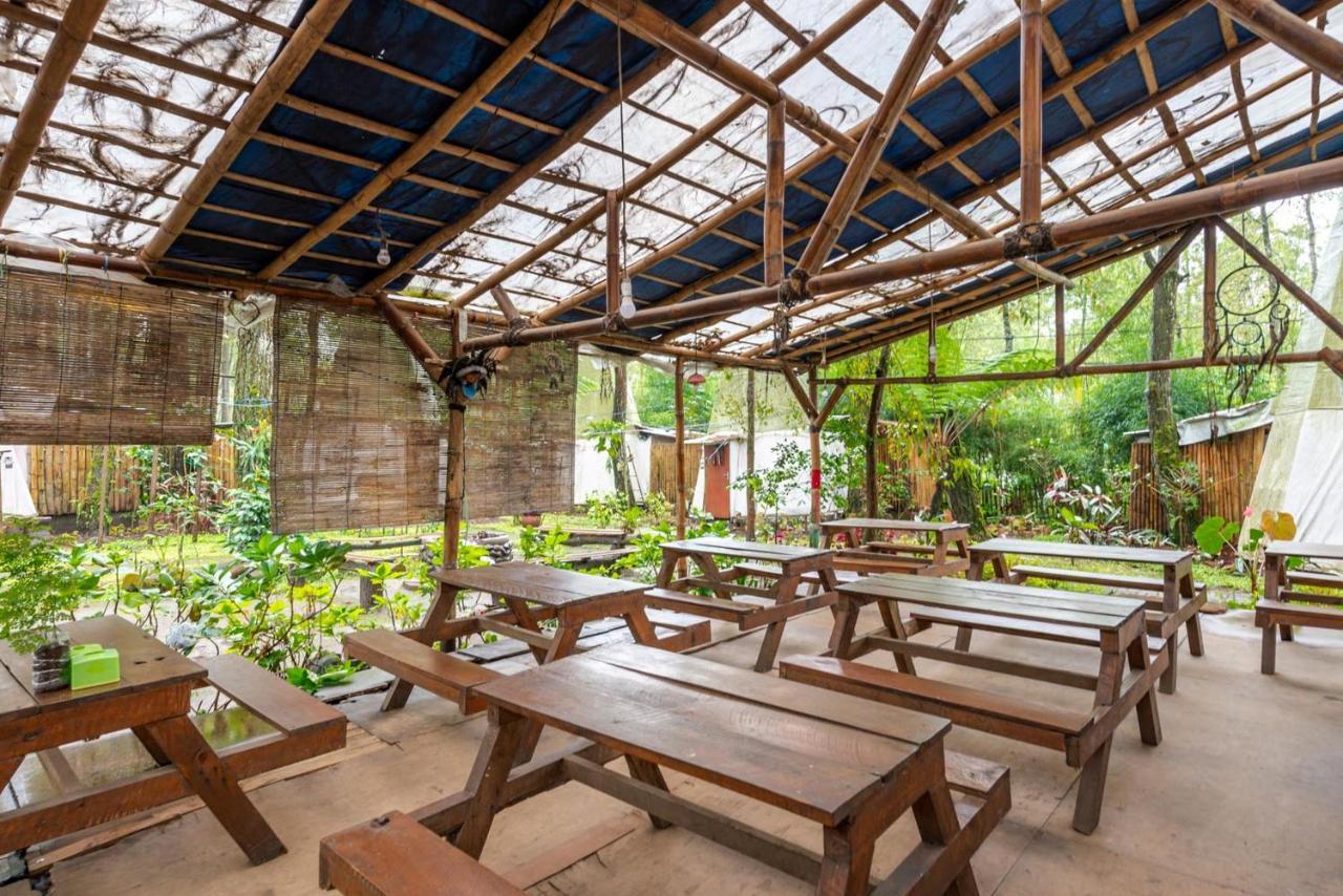 Hotel RedDoorz @ Apache Camp Batu  Exterior foto