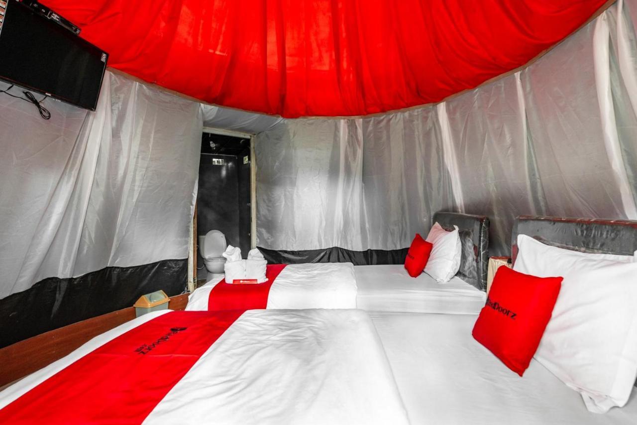 Hotel RedDoorz @ Apache Camp Batu  Exterior foto
